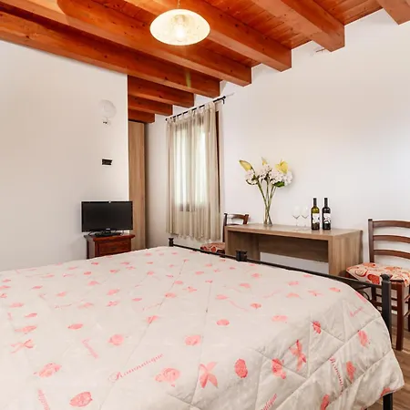 La Pietra Nera Farm stay San Giovanni Ilarione